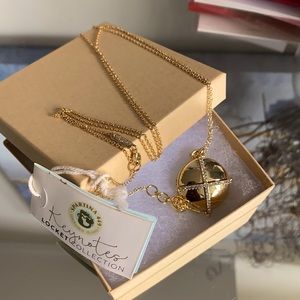 Spartina 449 Focus Locket Gold and Crystal
